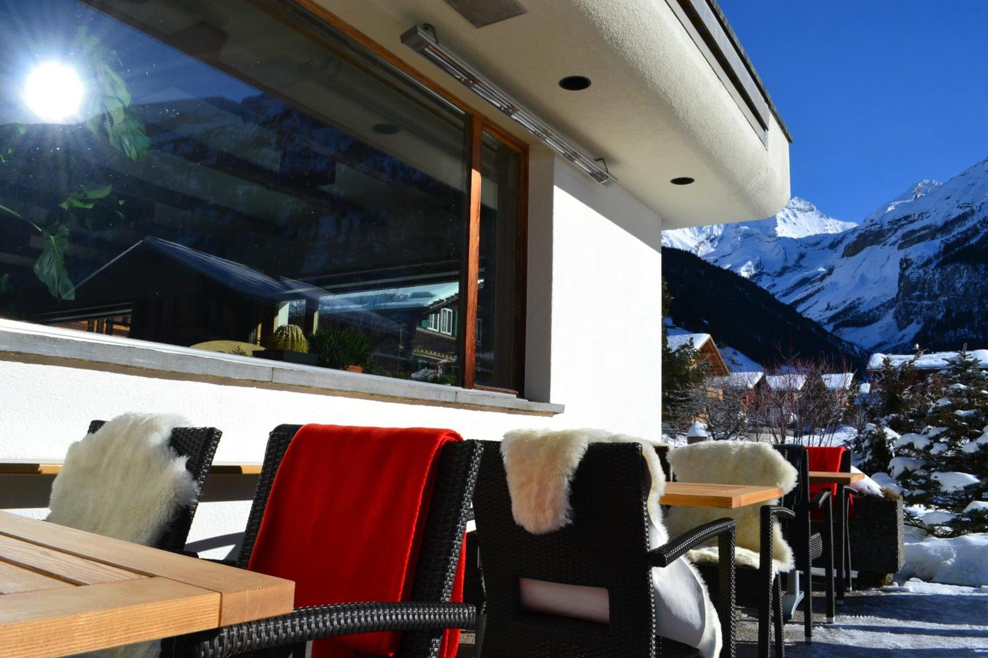 Hotel Bluemlisalp Kandersteg Exterior foto